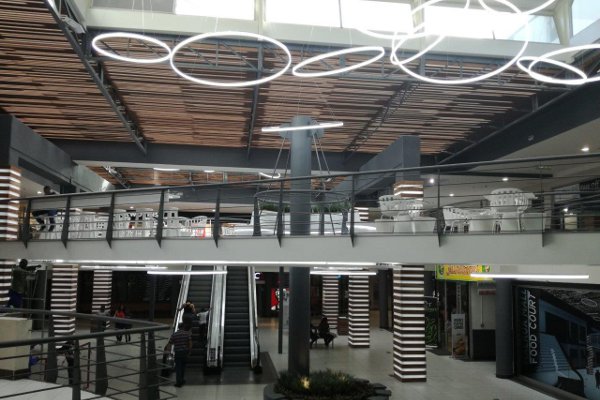 Maerua_Mall_Inside