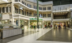 Upgraded_Court_Area_in_Lakeside_Mall