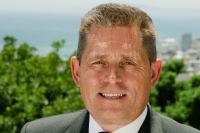 Bruce Swain  MD